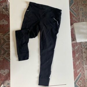 Black Athleta Calf Length Legging
